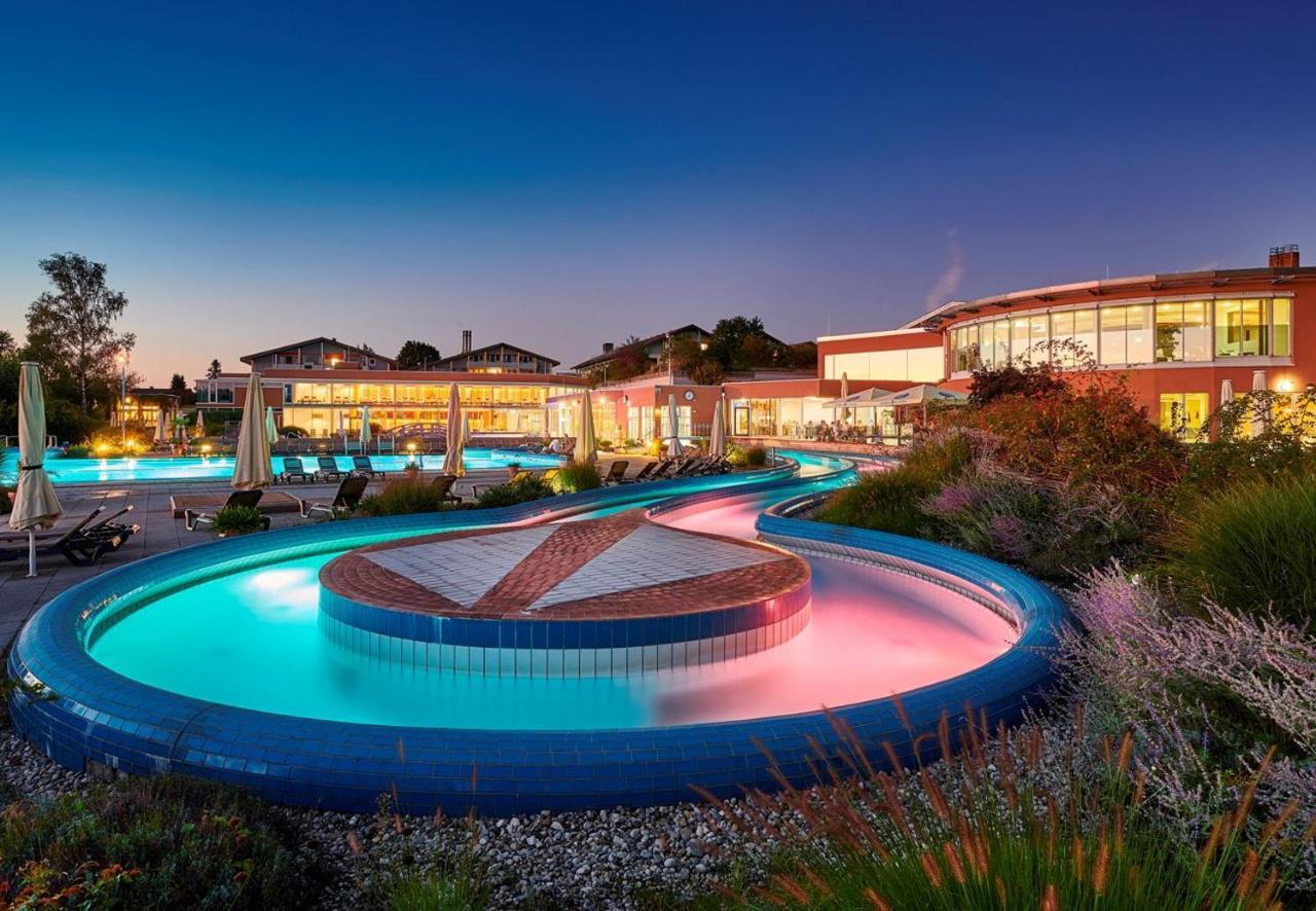 Stroebinger Hof - Therme Wellness Resort Bad Endorf Eksteriør billede