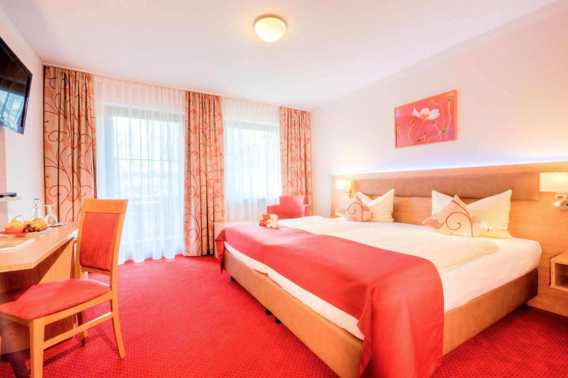 Stroebinger Hof - Therme Wellness Resort Bad Endorf Eksteriør billede