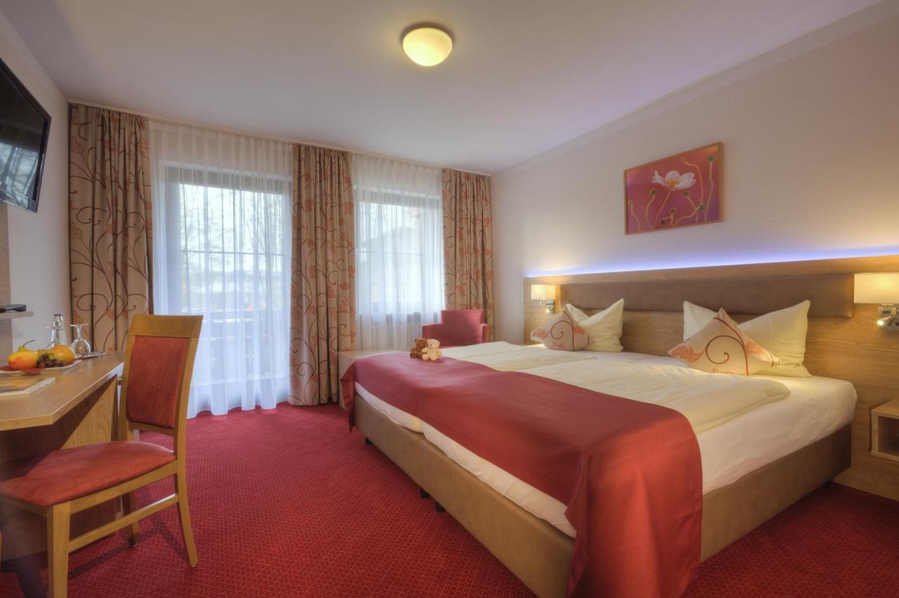 Stroebinger Hof - Therme Wellness Resort Bad Endorf Eksteriør billede